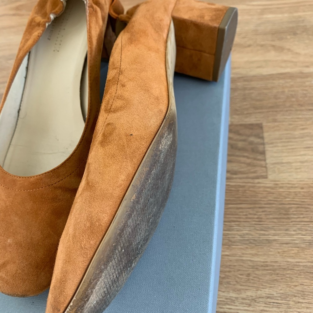 Everlane Suede Day Heel - Picture 7 of 11